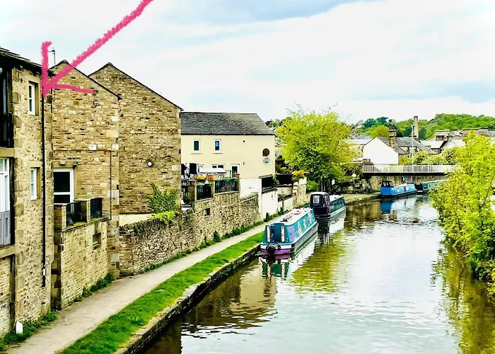 Cosy Refurbished Canalside * Skipton